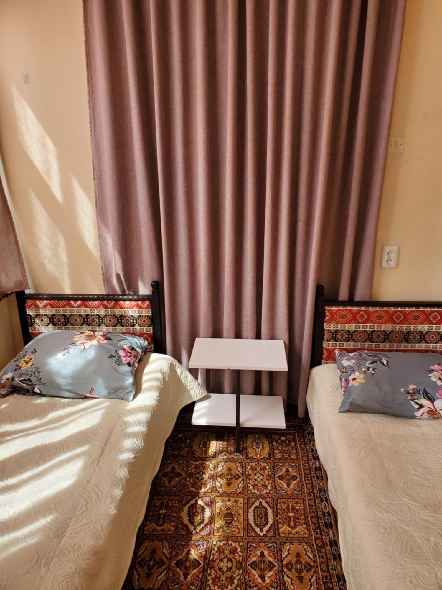 Уиут Ниниа Сад Apartamento Tbilisi Exterior foto